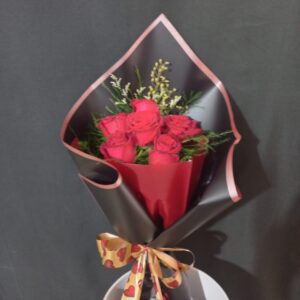 Bouquet Petit de Rosas x 6 Unid.