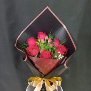 Bouquet Petit de Rosas x 6 Unid